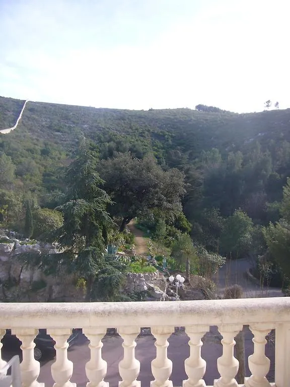 فندق مبيت وإفطار مبيت وإفطار مارسيليا Chateau De L'Aroumias
