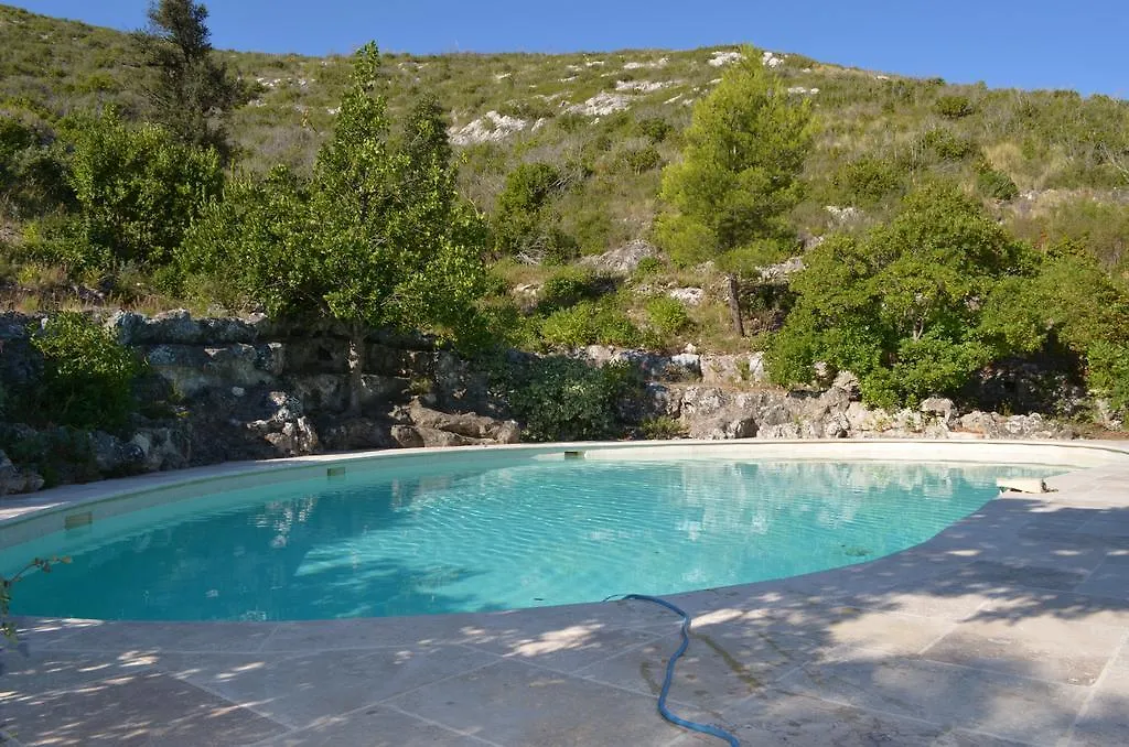 Chateau De L'Aroumias Bed & Breakfast Marseille France