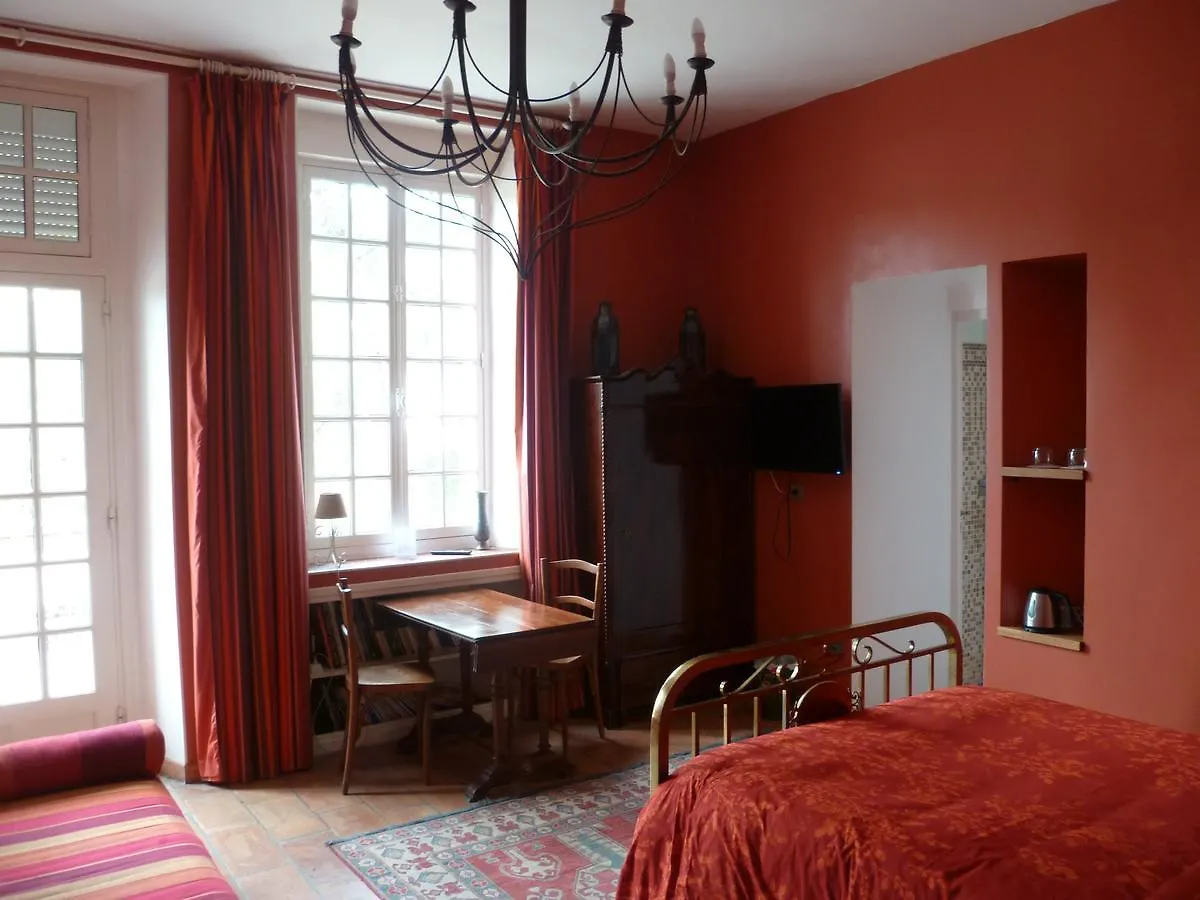 Chateau De L'Aroumias Bed & Breakfast Marseille