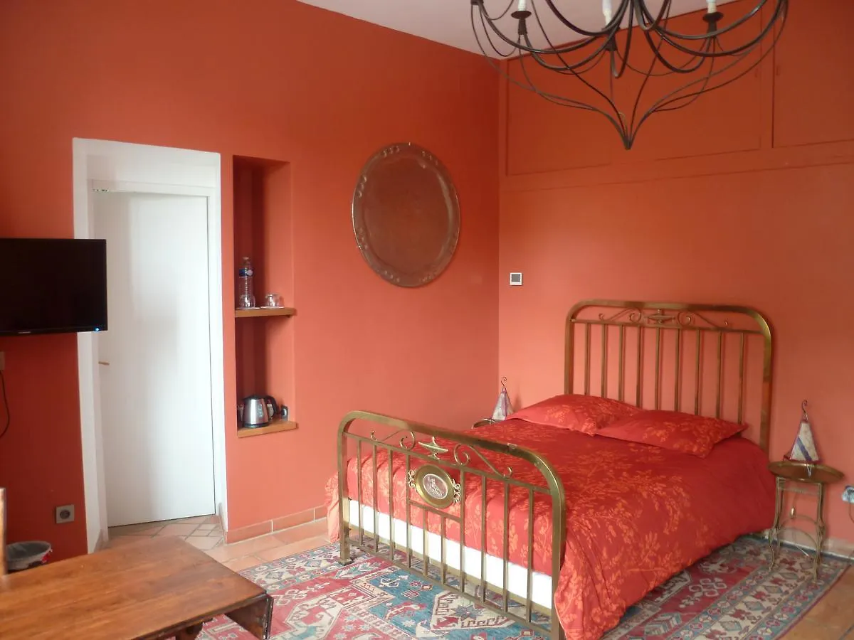 Chateau De L'Aroumias Bed & Breakfast Marseille France